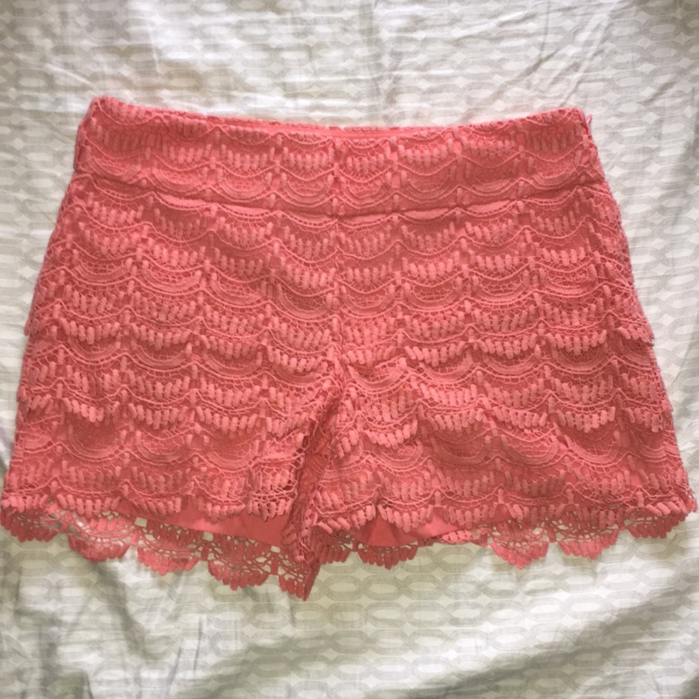 VGUC Lace shorts